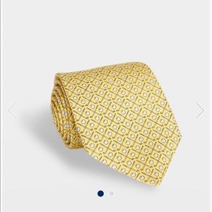 Eldorado Vineyard Vines Yellow Golf Tie
